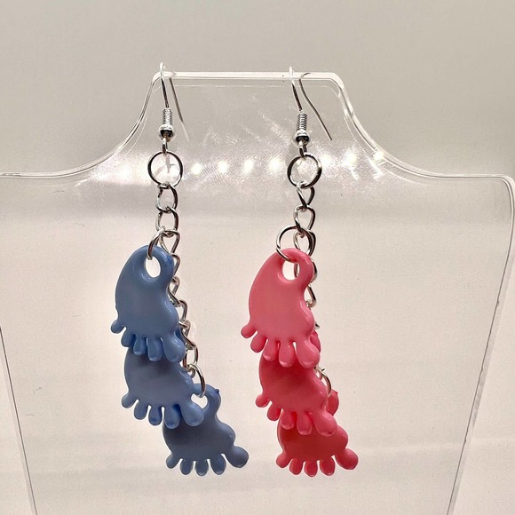 Baby Feet Earrings - Baby Shower Earrings - Gender Reveal Earrings - DDLG - Picture 1 of 11